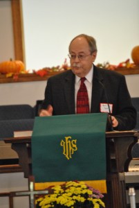 Kevin Ray addresses the gathering.